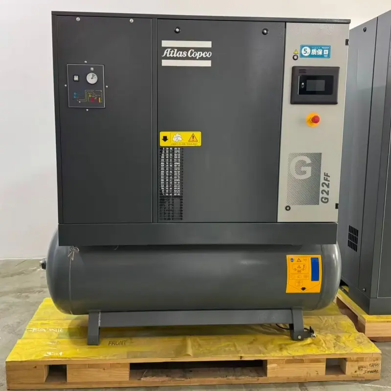 Obrotowa sprężarka śrubowa Atlas Copco G22FF o mocy 22 kW i mocy 30 KM z wtryskiem oleju do produkcji przemysłowej